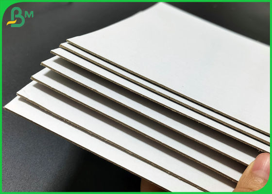 Bột giấy tái chế dày 1mm đến 2mm Mặt đôi màu trắng Tấm bìa cứng hai mặt