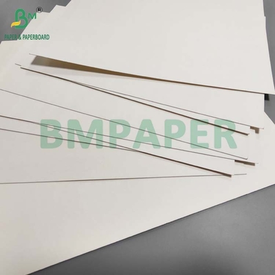 0.6MM 0.7MM giấy hấp thụ không phủ cho vật liệu 900 x 1194mm