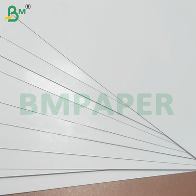 300 gsm Bảng giấy chơi bài hai mặt trắng đen lõi 450 * 320mm