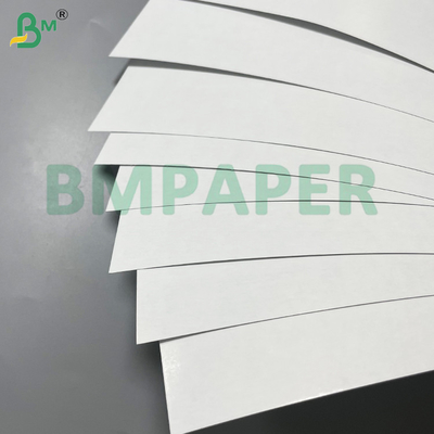 240-330gsm Bảng trò chơi phủ mặt hai màu đen / xanh lá cây C2S giấy thẻ chơi cho thẻ Stratch