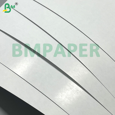 300 Gsm Chất cứng cao giấy thẻ trò chơi hai mặt màu trắng bọc lõi đen 635 * 940mm cho thẻ Stratch