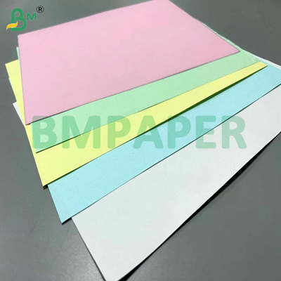 Giấy carbonless 60gsm 70gsm 80gsm Màu hồng Xanh lá cho biên lai 61 x 86cm