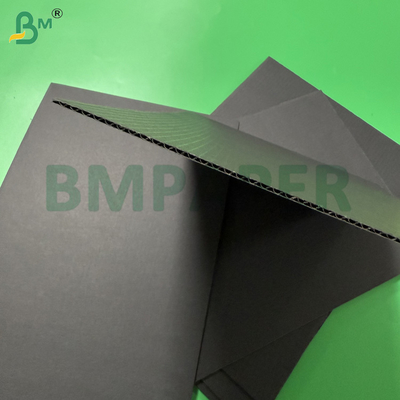 Giấy bìa đen cao cấp 440gsm E Flute, hai mặt hoàn thiện mờ không tráng phủ
