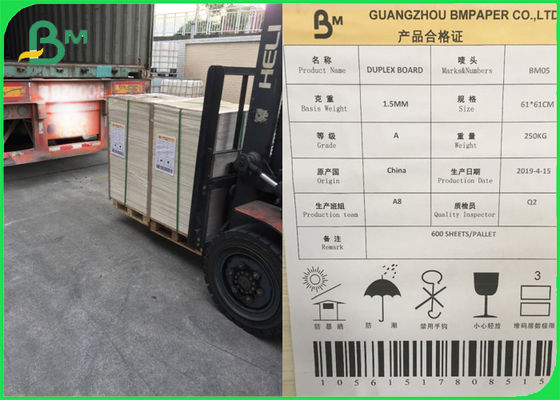 Bảng Duplex phủ màu trắng 300GSM bề mặt mịn cho bao bì xà phòng