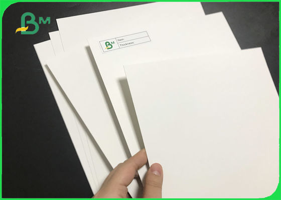 70 * 100cm 215gsm đến 350gsm Cấp thực phẩm GC1 Bảng FBB trắng cho hộp ăn trưa