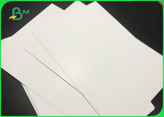 70 * 100cm 215gsm đến 350gsm Cấp thực phẩm GC1 Bảng FBB trắng cho hộp ăn trưa