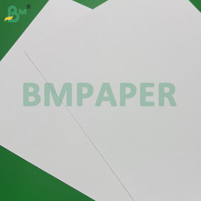 Giấy Bristol Bond Trắng Không Tráng Phủ 250gsm Tờ 24.5 X 36 inch Bề Mặt Mịn Nặng