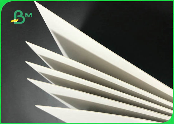 61 * 61cm 1.5mm 2.0mm FSC & Bảng song công trắng lưng cho hộp mỹ phẩm